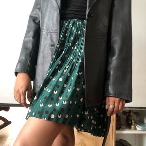 Polka dot green elegant skirt 🌲
